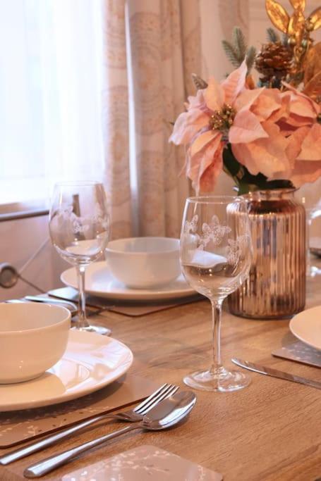 Appartement Cozy Family With Free Parking And Wifi *