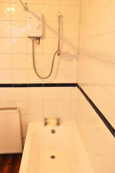 Cozy Family With Free Parking And Wifi Appartement